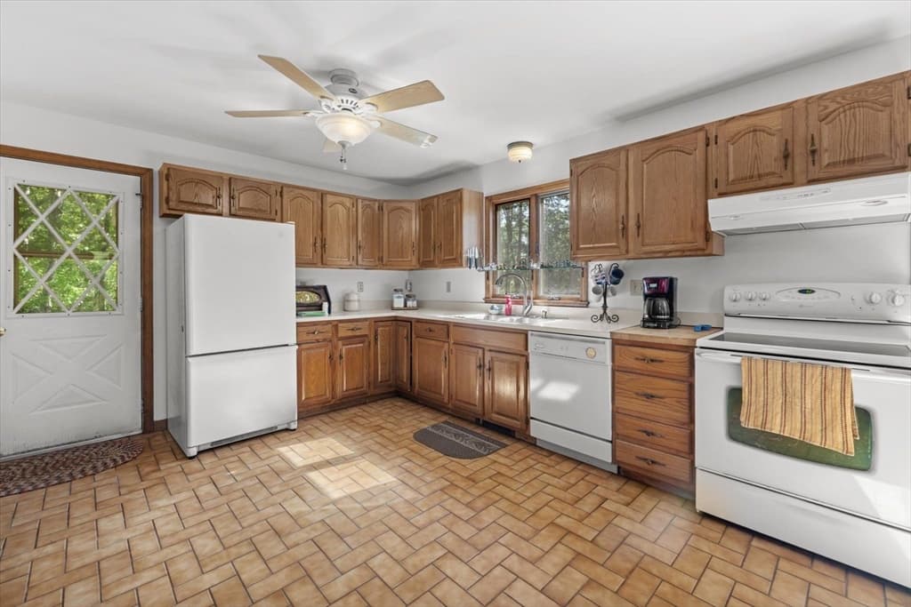 Single Family Residence at 110B High Street, Upton MA 01568, photo 12 of 42
