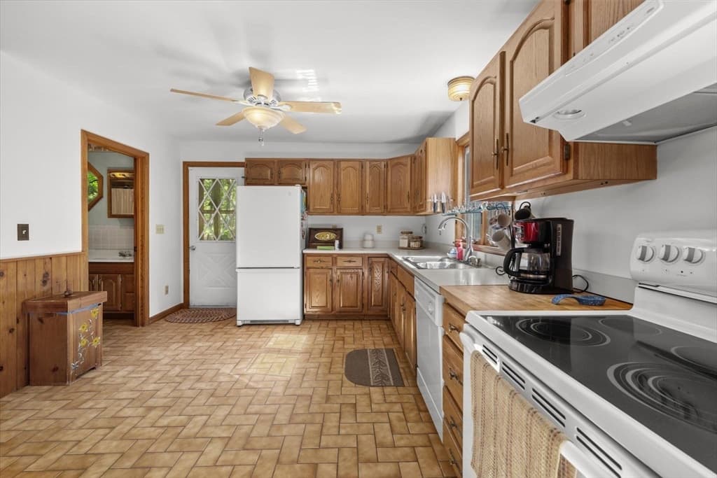 Single Family Residence at 110B High Street, Upton MA 01568, photo 14 of 42