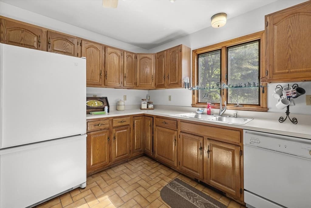 Single Family Residence at 110B High Street, Upton MA 01568, photo 15 of 42