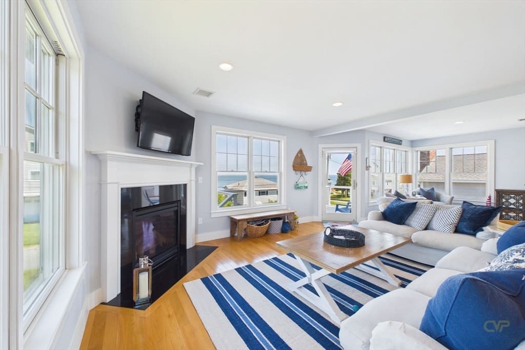 35 Shore Dr, Mattapoisett MA 02739 photo 6