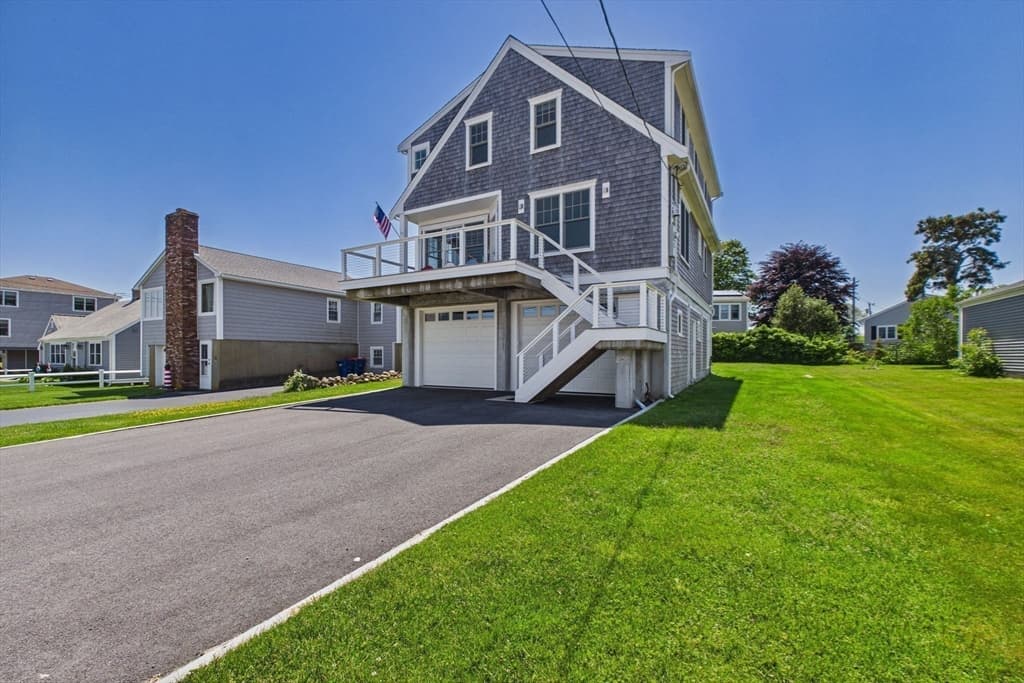 35 Shore Dr, Mattapoisett MA 02739 photo 4
