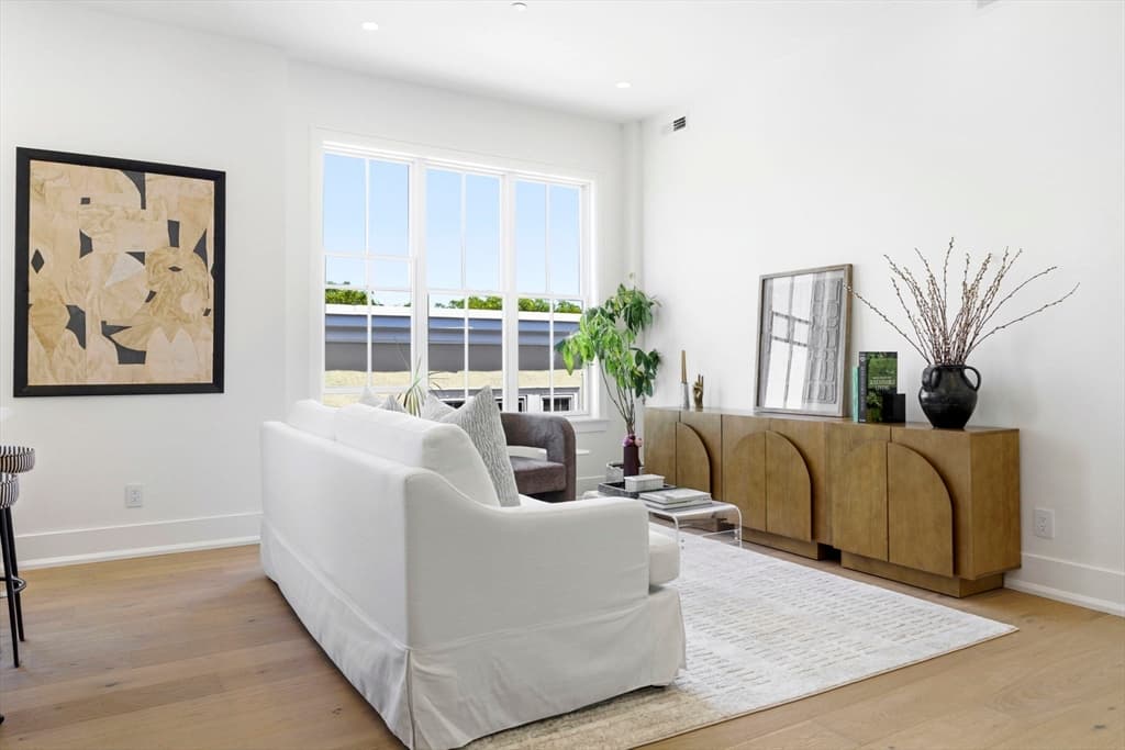 Condominium at 4471 Washington St # 8, Boston MA 02131, Boston, photo 4 of 30