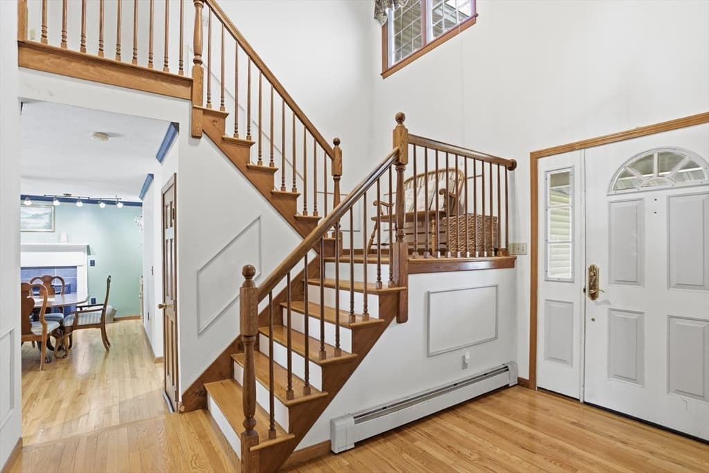 25 Thomas Pl, Leominster MA 01453 photo 6