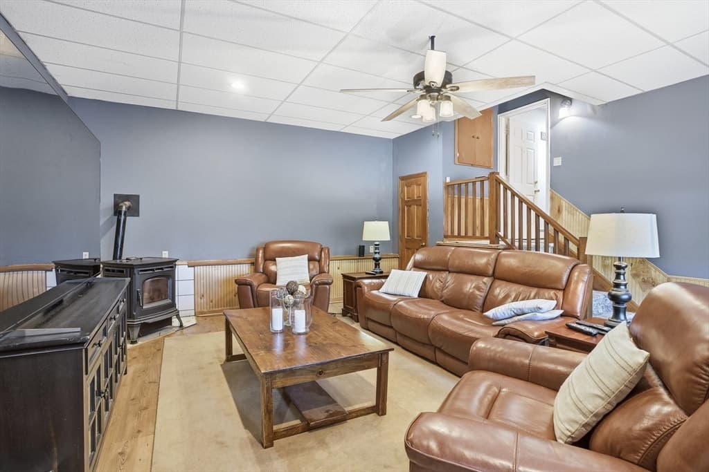 25 Thomas Pl, Leominster MA 01453 photo 16