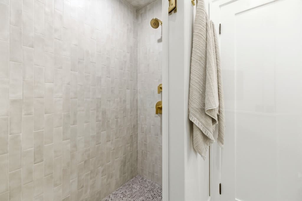 Condominium at 4471 Washington St # 1, Boston MA 02131, Boston, photo 20 of 30