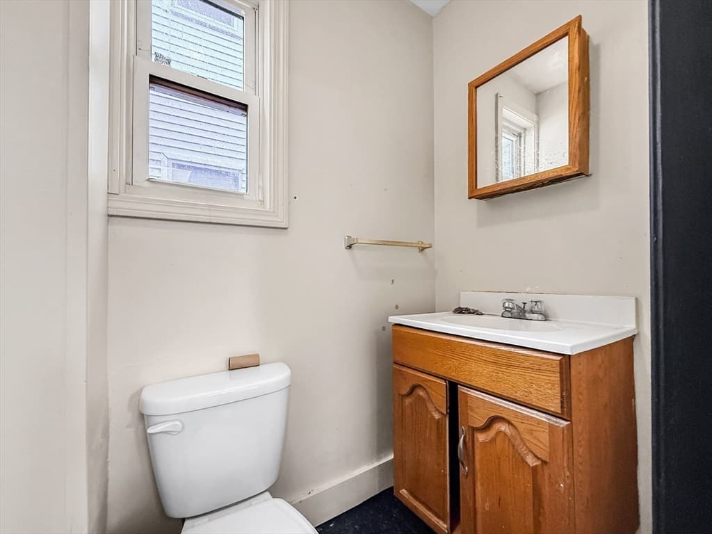 3 Family at 17-19 Acorn St, Lynn MA 01902, photo 28 of 39