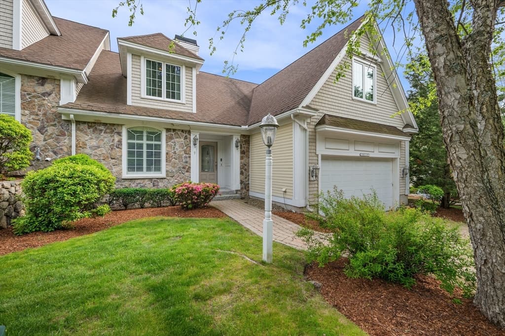 9 Swan Lane # 9, Andover MA 01810
