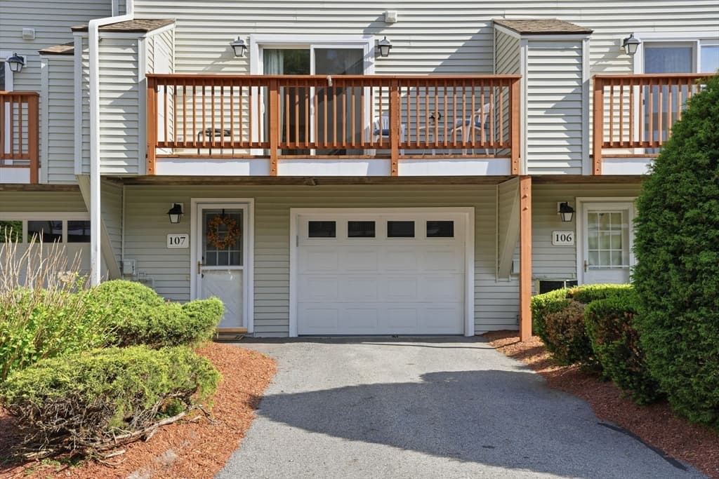 107 Patrick Rd # 107, Tewksbury MA 01876