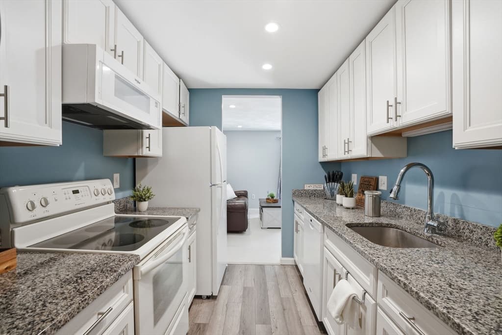 107 Patrick Rd # 107, Tewksbury MA 01876 photo 9