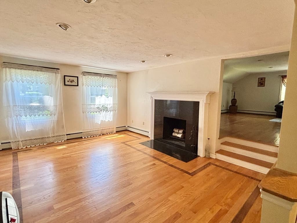 Single Family Residence at 11 Quail Run, Bellingham MA 02019, Bellingham, photo 8 of 30