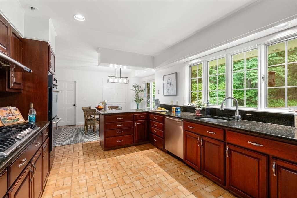 Single Family Residence at 62 Mill St, Sherborn MA 01770, Sherborn, photo 9 of 28