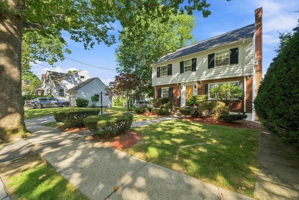 Single Family Residence at 8 Carlson Circle, Boston MA 02132, Boston, photo 2 of 22