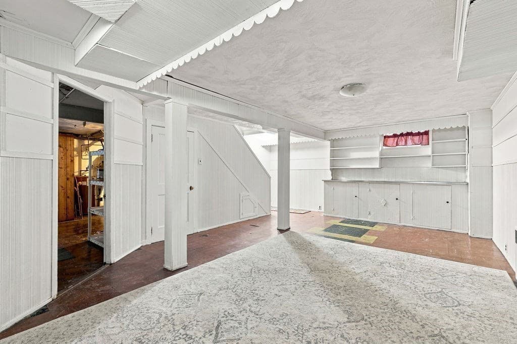 Single Family Residence at 8 Carlson Circle, Boston MA 02132, Boston, photo 10 of 22