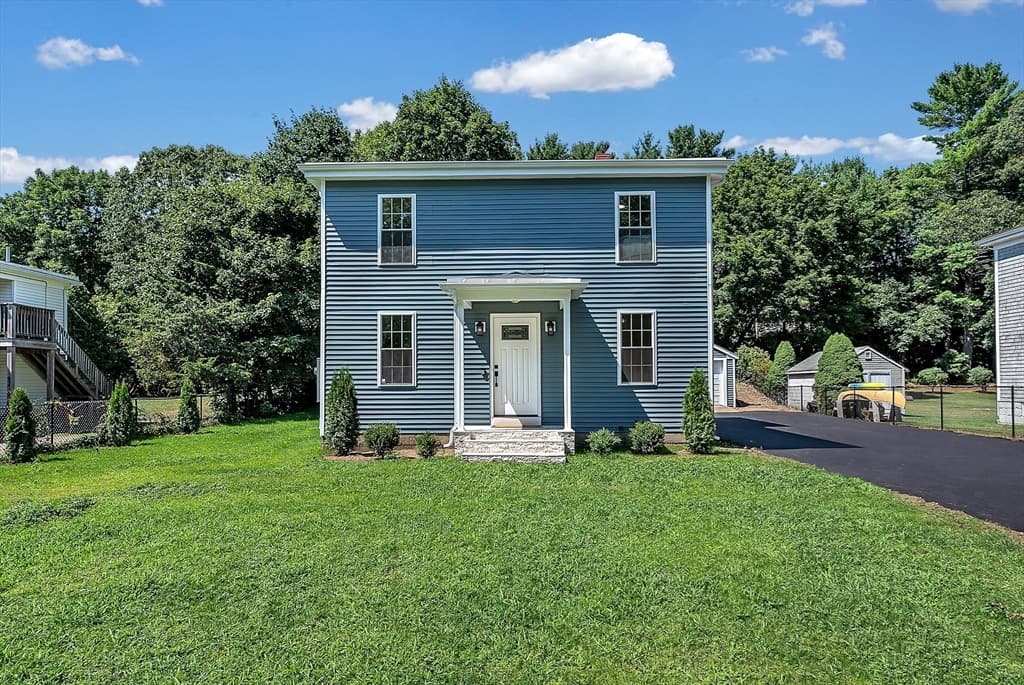 87 School Street., Hanover MA 02339