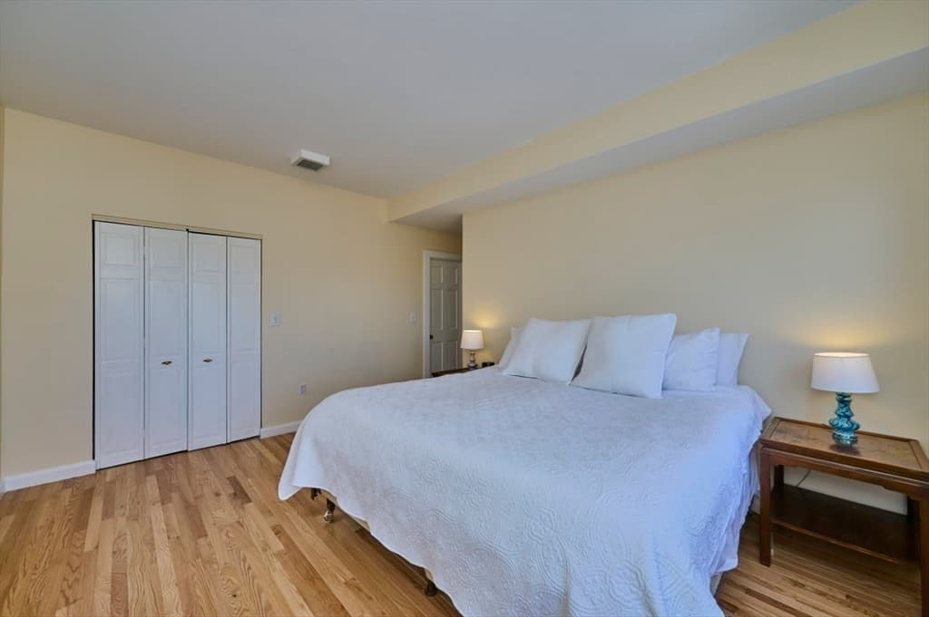 Condominium at 118 Trowbridge St # 6, Cambridge MA 02138, Cambridge, photo 13 of 26
