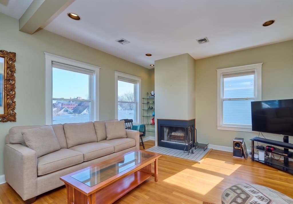 Condominium at 118 Trowbridge St # 6, Cambridge MA 02138, Cambridge, photo 7 of 26