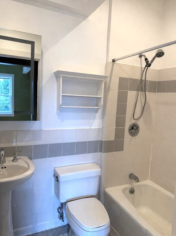 Condominium at 118 Trowbridge St # 6, Cambridge MA 02138, Cambridge, photo 21 of 26