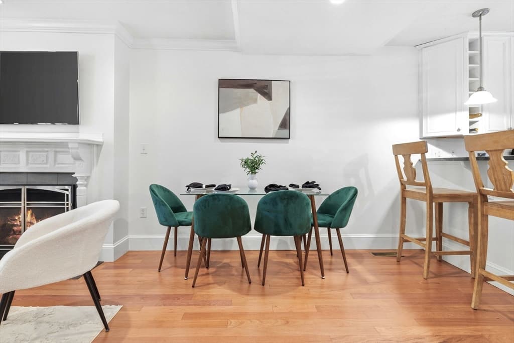 Condominium at 15 Belmont St # 1, Boston MA 02129, Boston, photo 6 of 19
