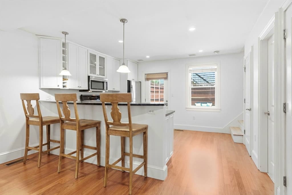 Condominium at 15 Belmont St # 1, Boston MA 02129, Boston, photo 7 of 19