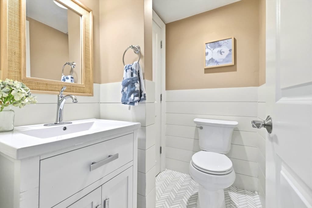 Condominium at 15 Belmont St # 1, Boston MA 02129, Boston, photo 14 of 19