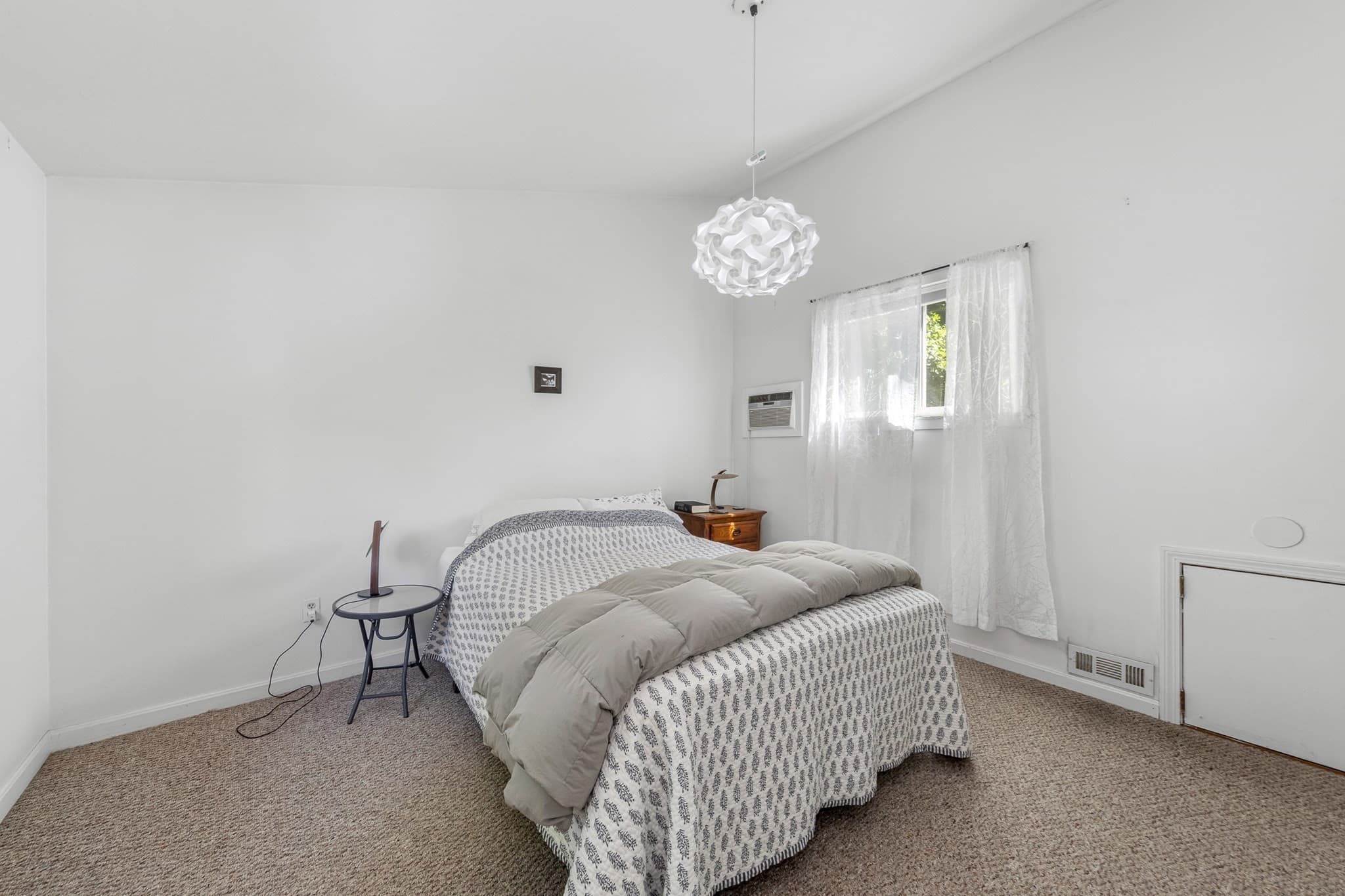 Single Family Residence at 303 Lakeshore Dr, Marlborough MA 01752, Marlborough, photo 23 of 41