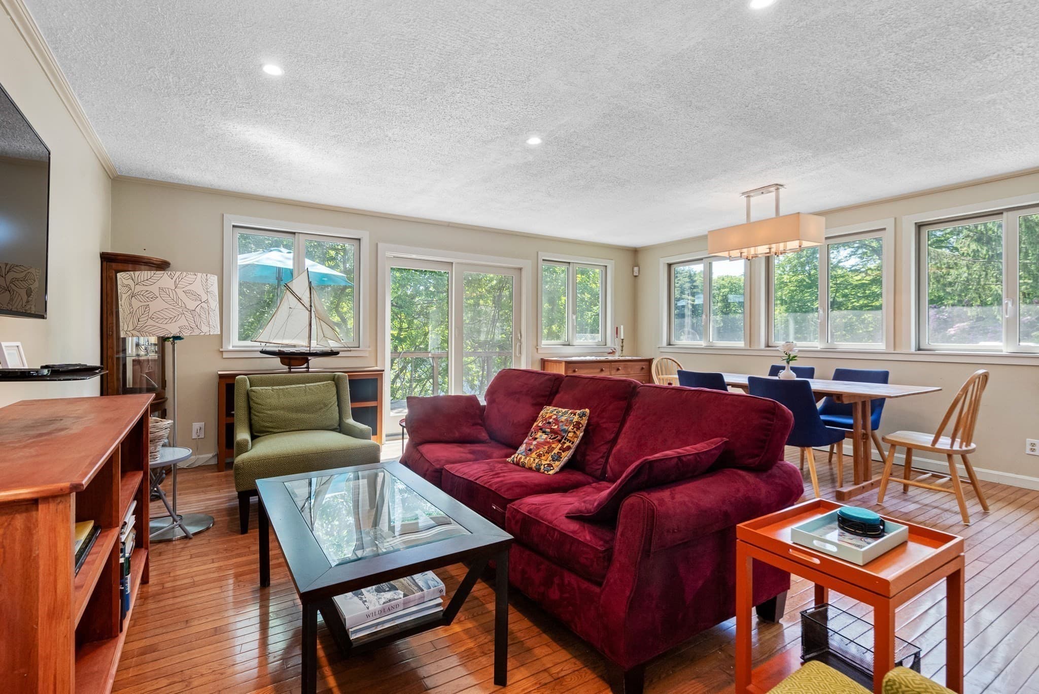 Single Family Residence at 303 Lakeshore Dr, Marlborough MA 01752, Marlborough, photo 17 of 41