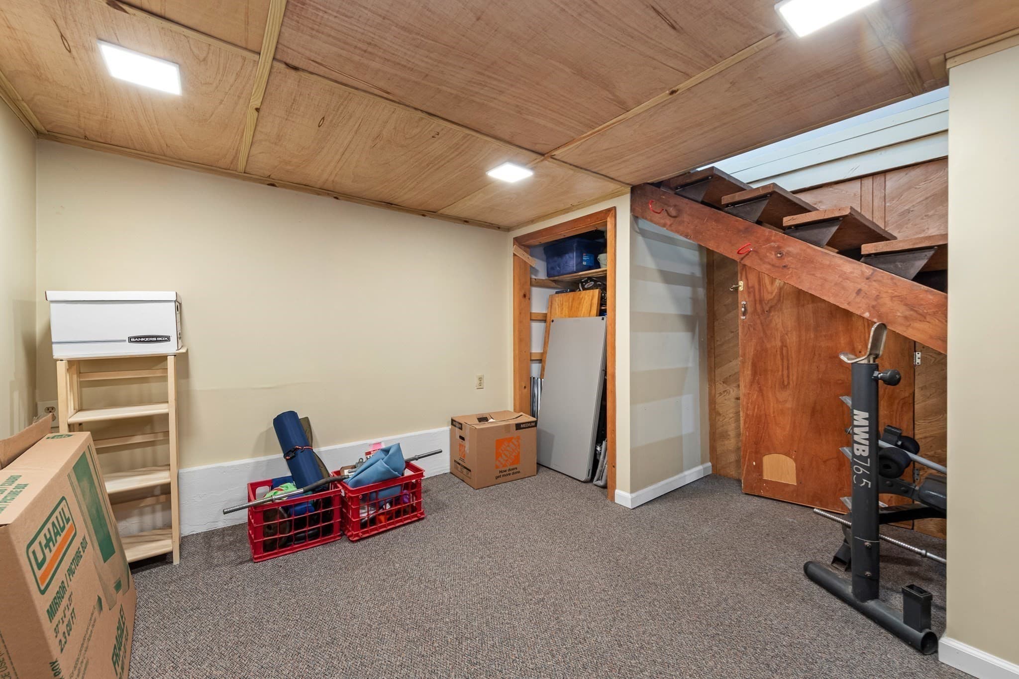 Single Family Residence at 303 Lakeshore Dr, Marlborough MA 01752, Marlborough, photo 32 of 41