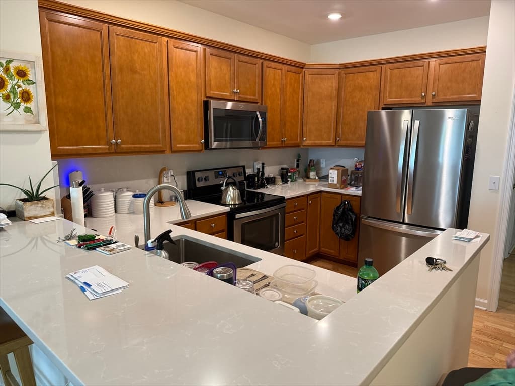 Condominium at 62 Abigail Way # 4007, Reading MA 01867, Reading, photo 2 of 10