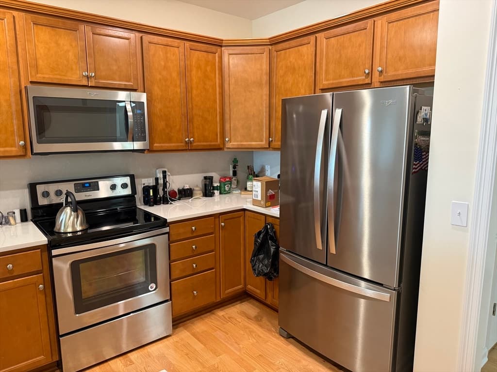 Condominium at 62 Abigail Way # 4007, Reading MA 01867, Reading, photo 3 of 10