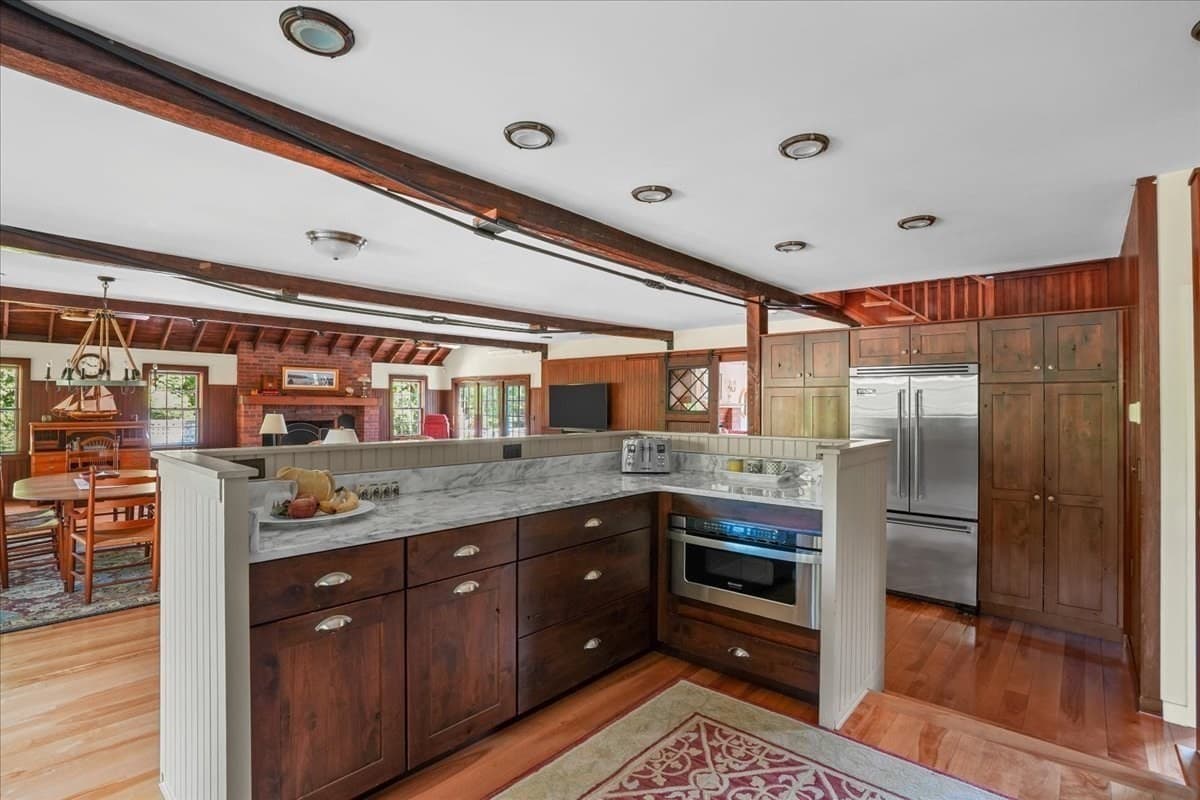 Single Family Residence at 26 Neal Gate St, Scituate MA 02066, photo 9 of 42