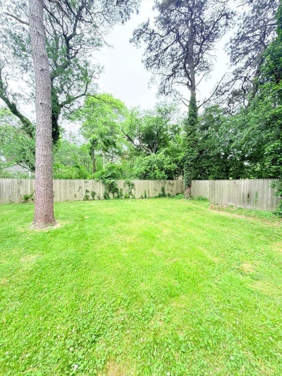 Single Family Residence at 109 Blueberry Ln, Barnstable MA 02648, photo 13 of 14