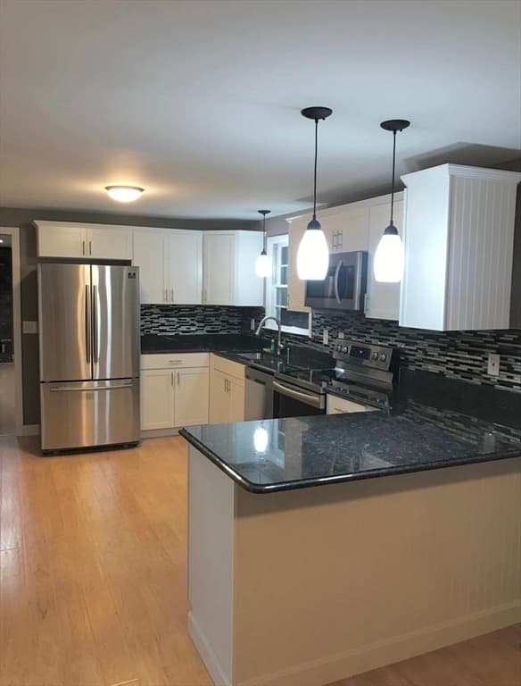 Single Family Residence at 109 Blueberry Ln, Barnstable MA 02648, photo 5 of 14