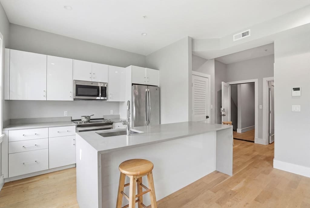 717-723 Centre St, Boston MA 02130 photo 14