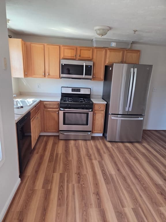 417 Hildreth Street # 6, Lowell MA 01850 photo 3