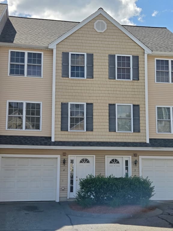 417 Hildreth Street # 6, Lowell MA 01850