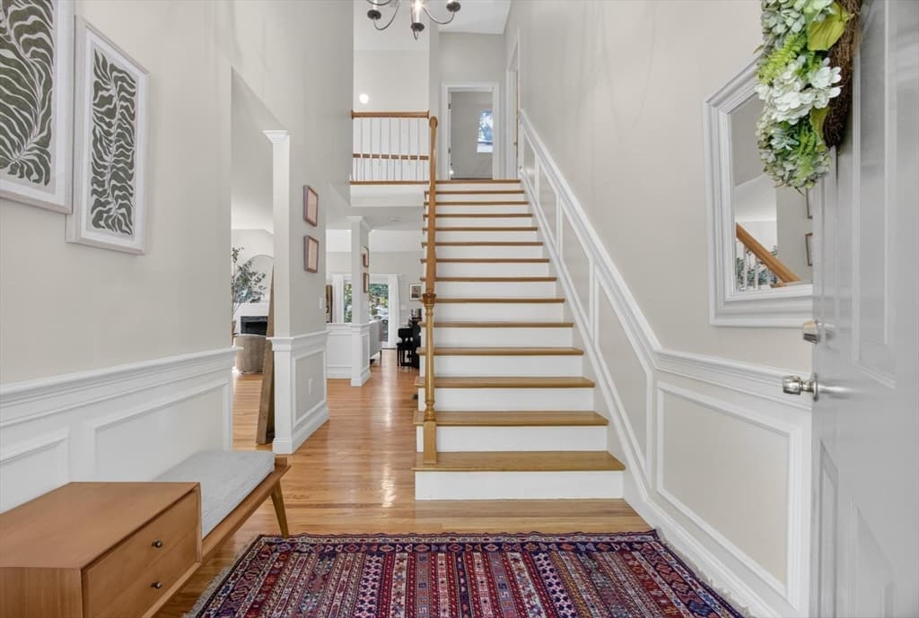 Condominium at 36 Roosevelt Rd # 36, Lexington MA 02420, Lexington, photo 3 of 23