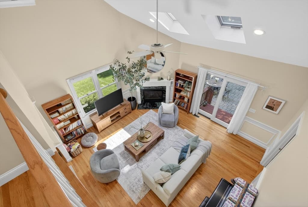 Condominium at 36 Roosevelt Rd # 36, Lexington MA 02420, Lexington, photo 10 of 23