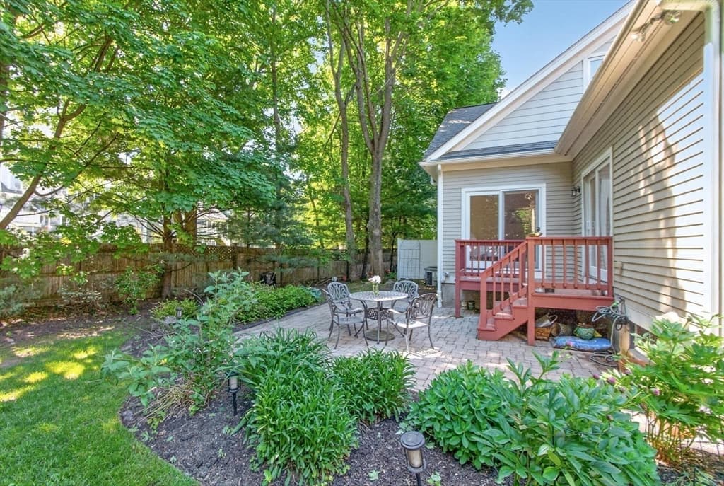 Condominium at 36 Roosevelt Rd # 36, Lexington MA 02420, Lexington, photo 18 of 23