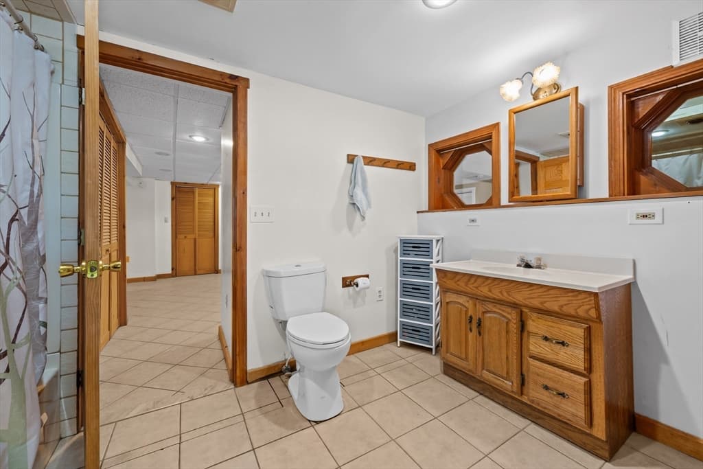 Single Family Residence at 21 Carrier Lane, Sutton MA 01590, photo 28 of 42