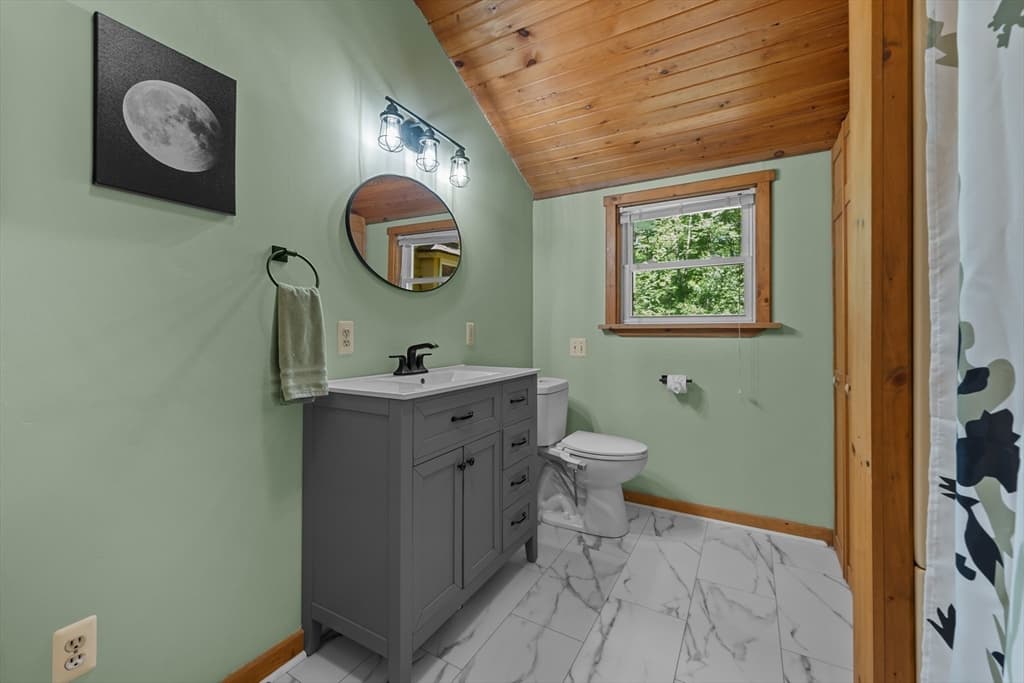 Single Family Residence at 21 Carrier Lane, Sutton MA 01590, photo 20 of 42