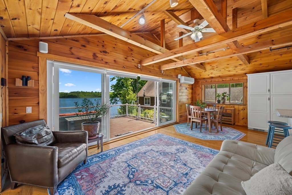 Single Family Residence at 21 Carrier Lane, Sutton MA 01590, photo 8 of 42