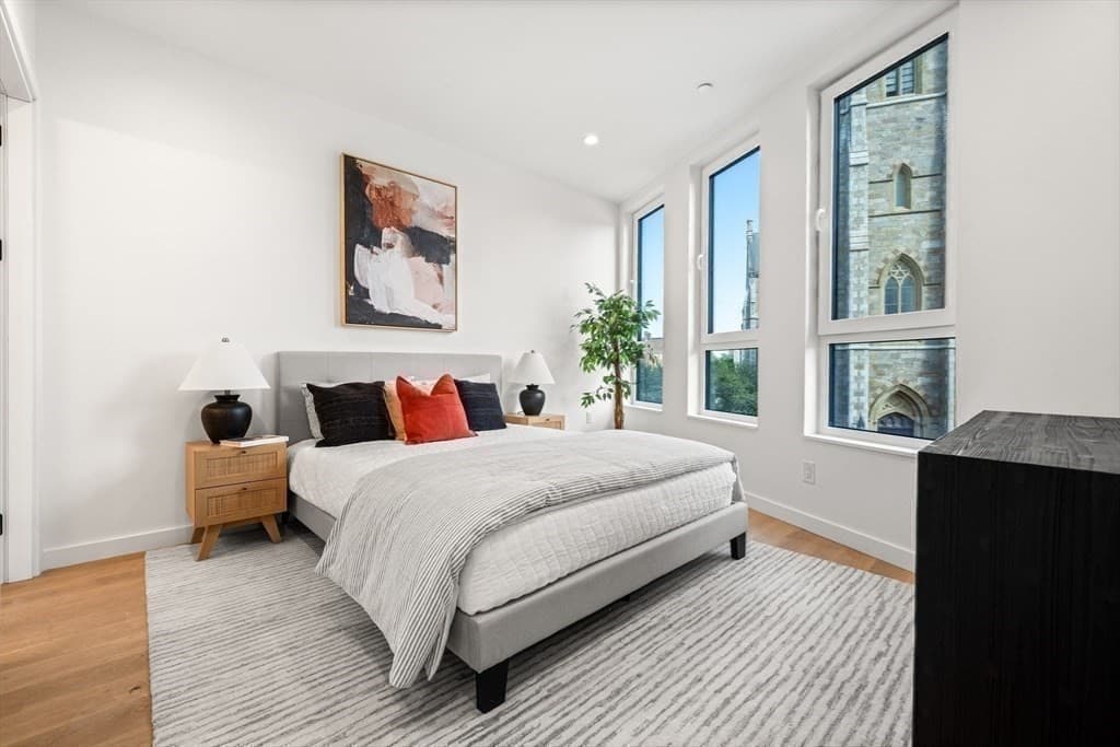 Condominium at 1395 Washington Street # 402, Boston MA 02118, photo 10 of 28