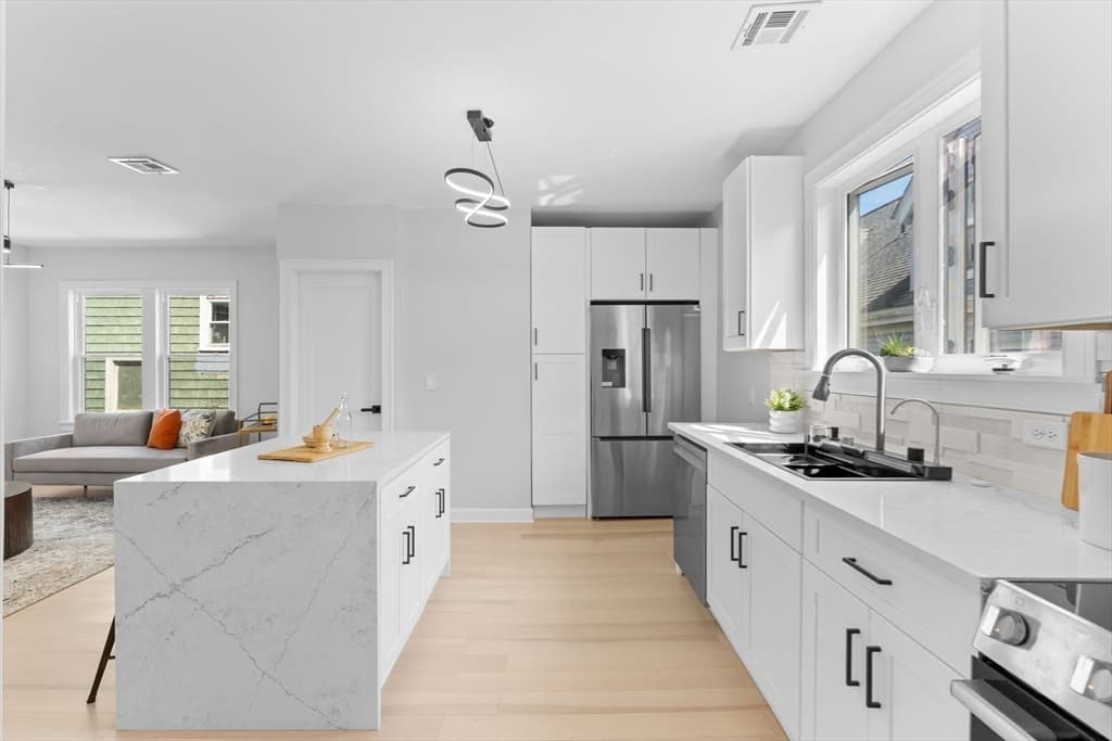 446 Broadway # 2, Somerville MA 02145 photo 2