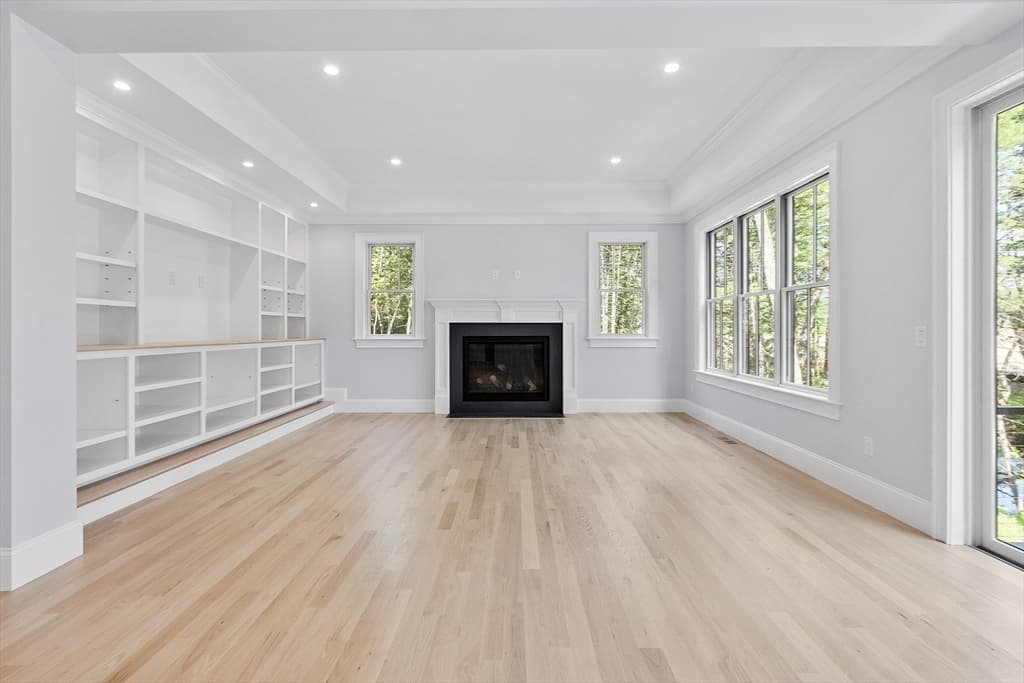 786 Main St, Hudson MA 01749 photo 7