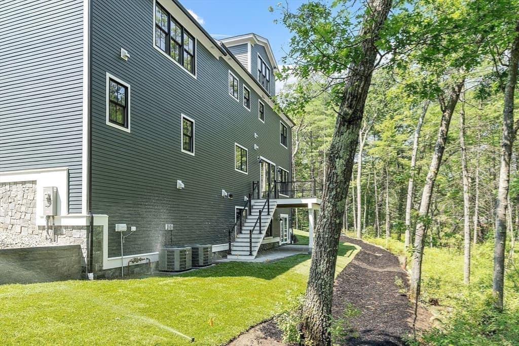 786 Main St, Hudson MA 01749 photo 34