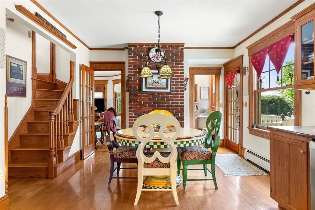 Single Family Residence at 9 White Ave, Wakefield MA 01880, photo 12 of 38