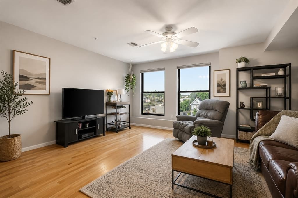 Condominium at 58 Almont St # 12, Malden MA 02148, photo 3 of 9