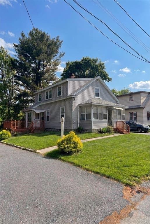 1 Eames Ave, Worcester MA 01603