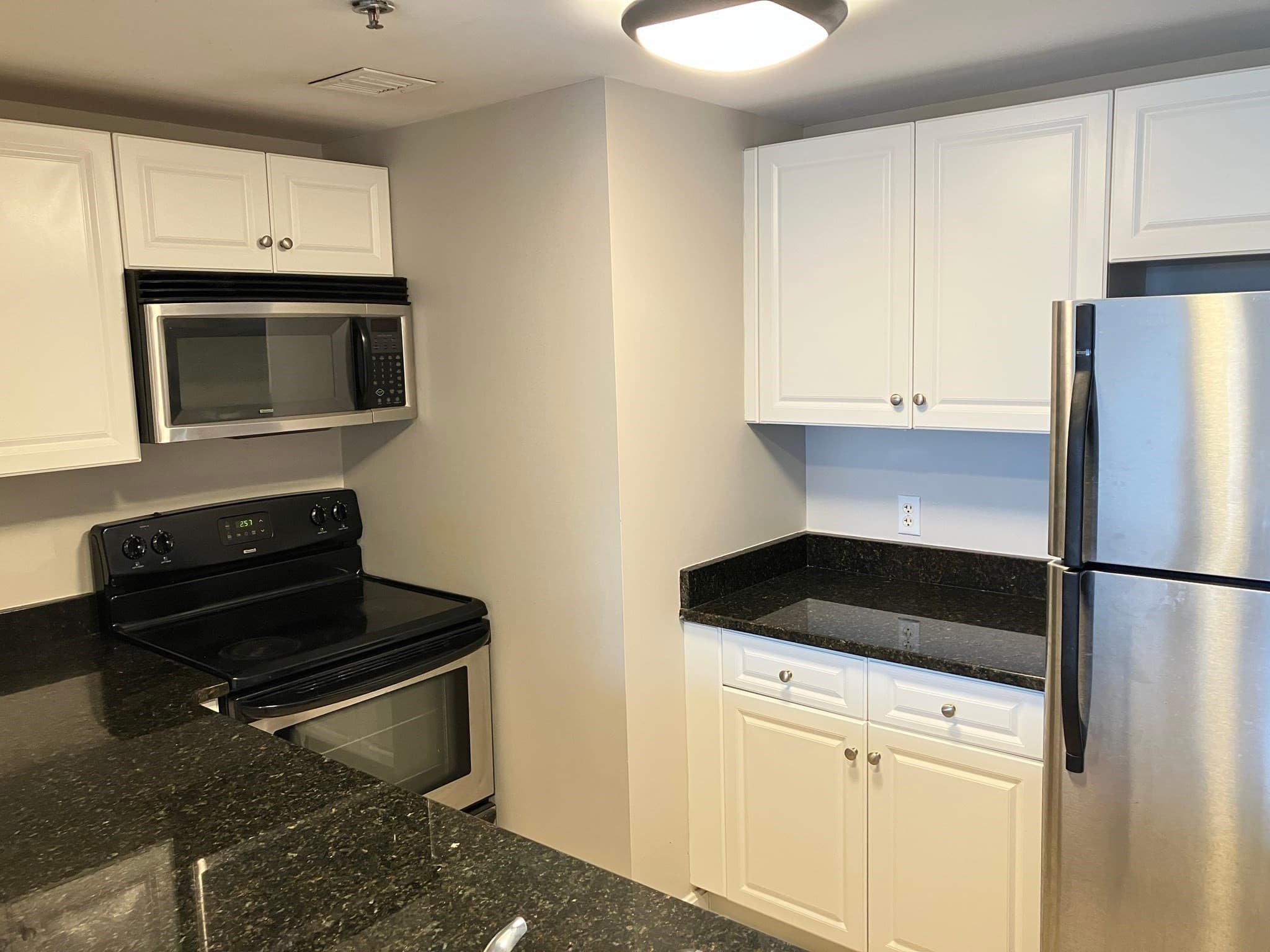 Condominium at 10 Museum Way # 2325, Cambridge MA 02141, Cambridge, photo 5 of 18