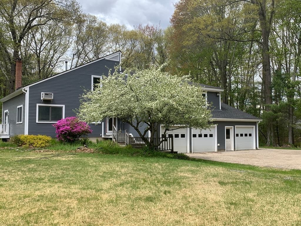 38 Way To The River Rd, West Newbury MA 01985